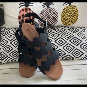 Eric Michael New Sandals Size Europe 36